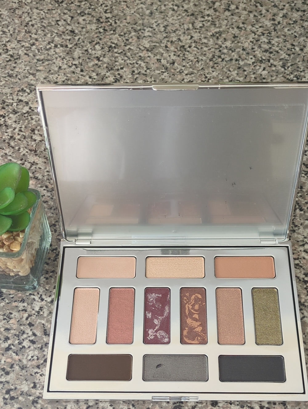 Neutral & Rose Eyeshadow Palette — 12 Shade Warm-Neutral Set